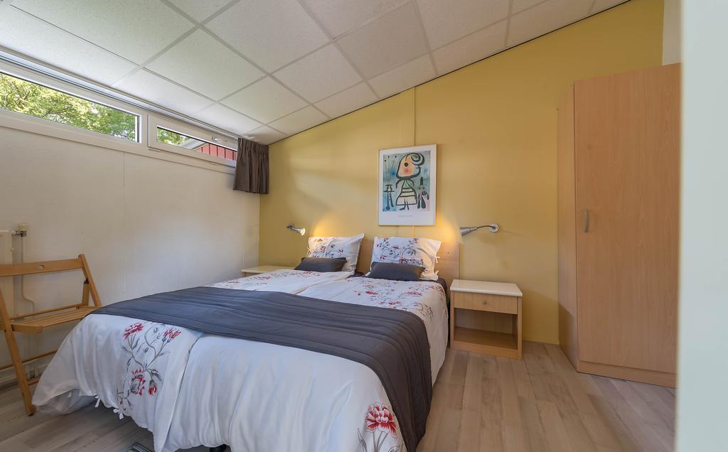 Roompot Schin Op Geul Born Стая снимка