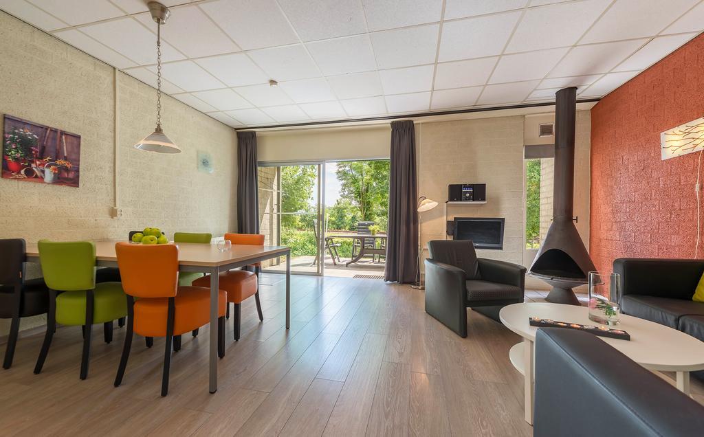 Roompot Schin Op Geul Born Стая снимка