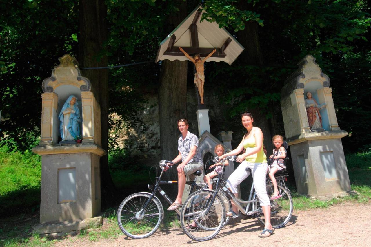 Roompot Schin Op Geul Born Екстериор снимка
